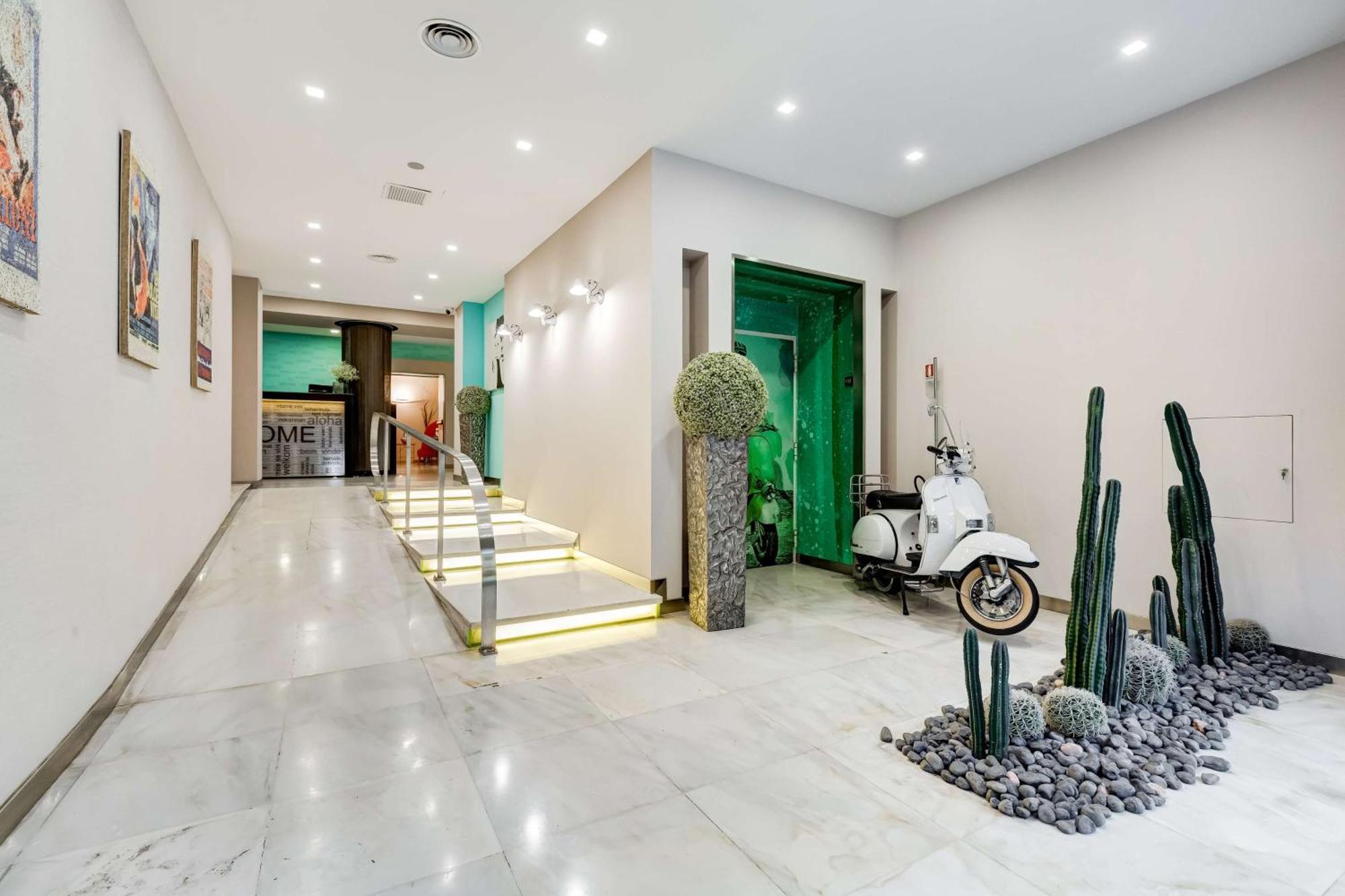 Best Western Cinemusic Hotel Roma Esterno foto