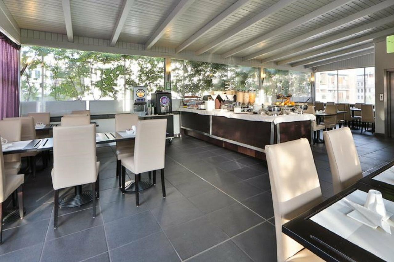 Best Western Cinemusic Hotel Roma Esterno foto